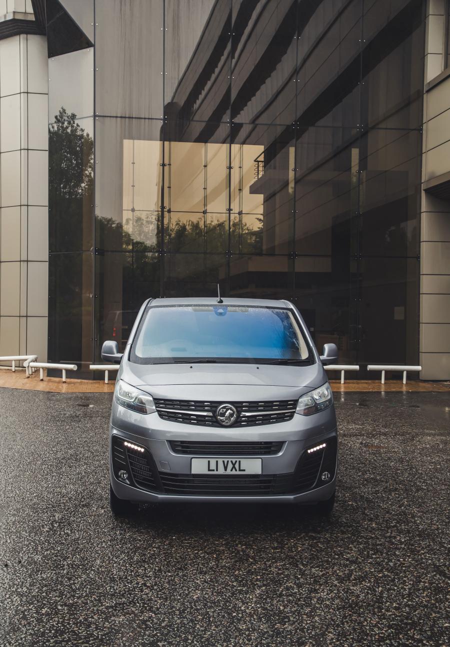  Vauxhall Vivaro Van 2019 года  (фото 5 из 35)